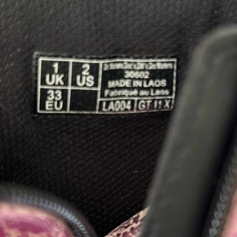 Dr Martens Pink Glitter Combat Boots - Picture 4 of 6